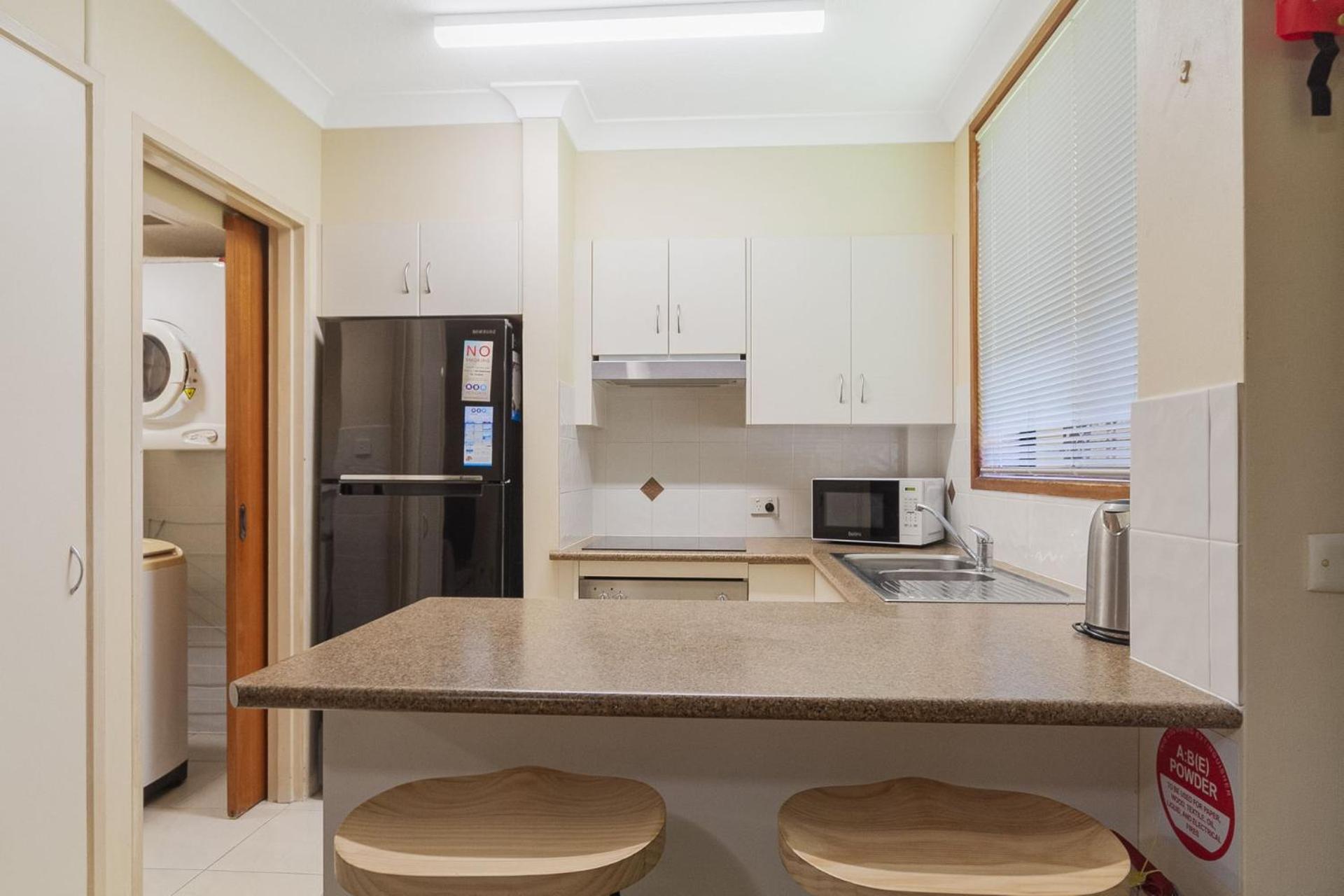 Unit 2 8 Banks Avenue Apartment *